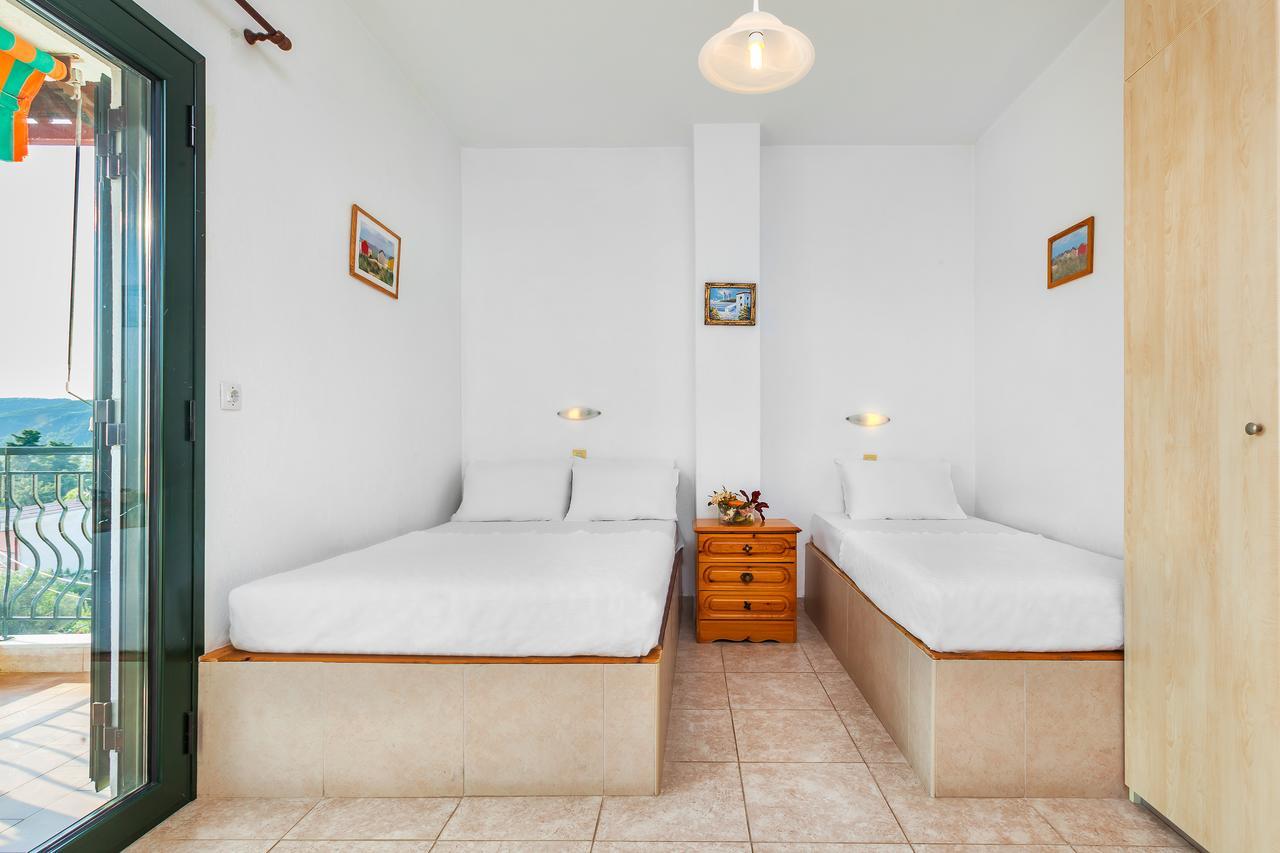 Xenios Loutra Village Mary'S House Агия Параскеви Стая снимка